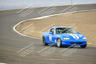 media/Jan-26-2025-CalClub SCCA (Sun) [[cfcea7df88]]/Group 4/Race/